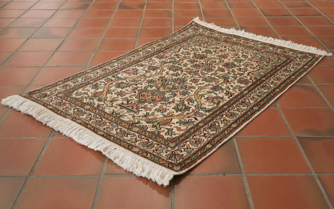 Handmade fine Kashmir silk rug - 30925516