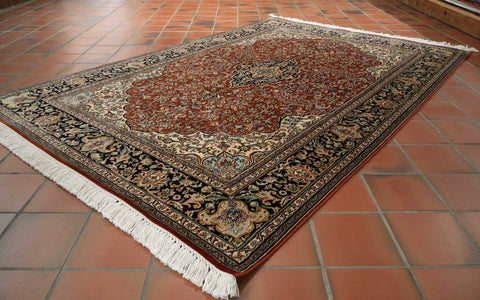 Handmade fine Kashmir silk rug - 309521