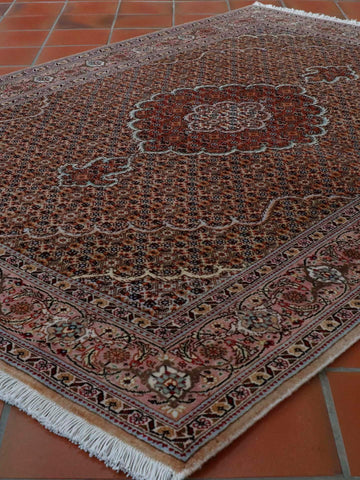 Fine handmade Oriental Tabriz rug - 30625297