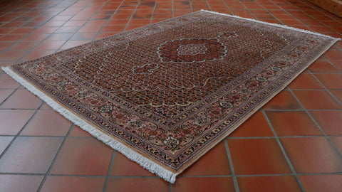 Fine handmade Oriental Tabriz rug - 30625297